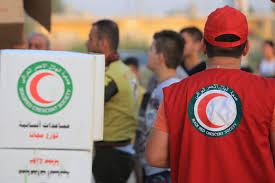 تجهيز جمعية الهلال الاحمر مواد غذائية ومواد صحية ومفروشات